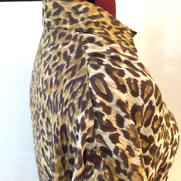 Forever 21 Woman's Animal Print Top - Picture 10 of 13